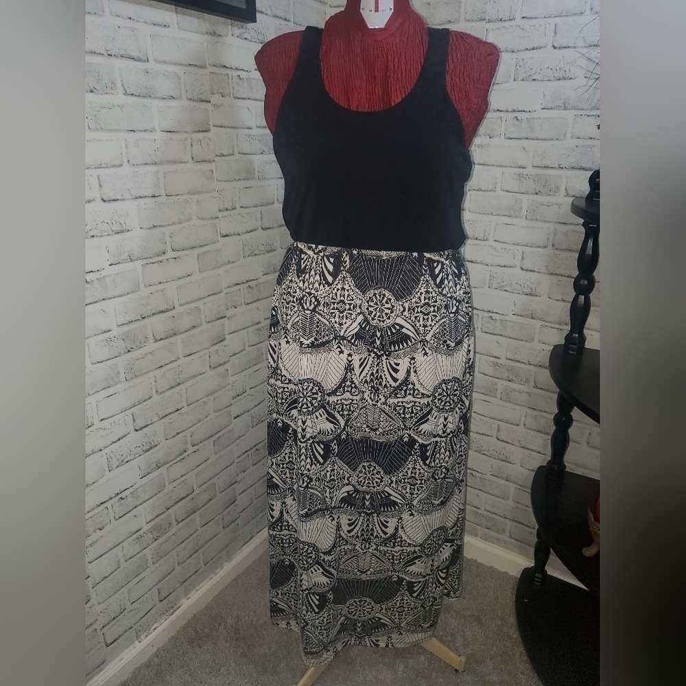 Pink Republic Boho Maxi Black and White Sleeveless Dress Sixe XL
